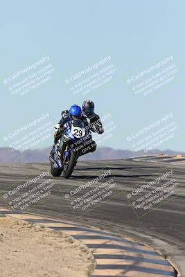 media/Dec-07-2025-CVMA (Sun) [[3e7d2de5dc]]/Race 7-Formula Lightweight Twins Shootout/